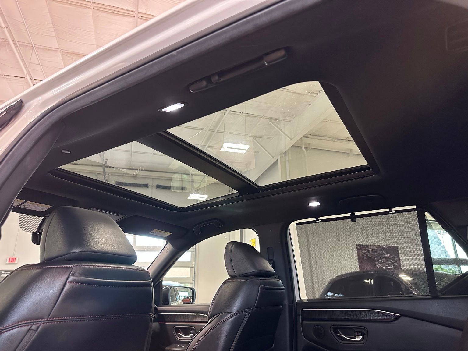 Used 2025 Honda Pilot Black Edition image 39