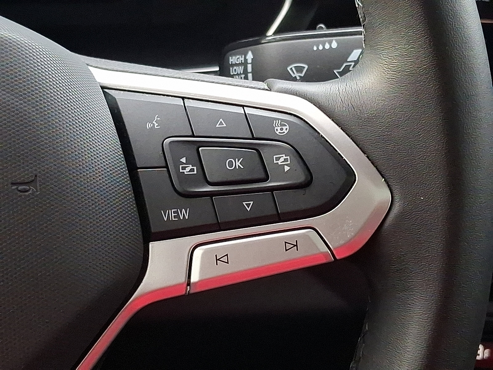 Used 2024 Volkswagen Jetta SEL image 24