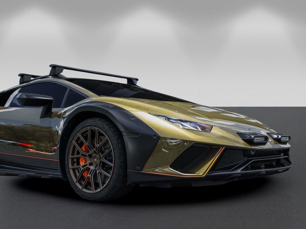 Used 2024 Lamborghini Huracan Sterrato AWD/4WD image 9