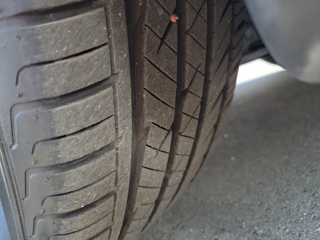 Used 2021 Porsche Taycan 4S image 25