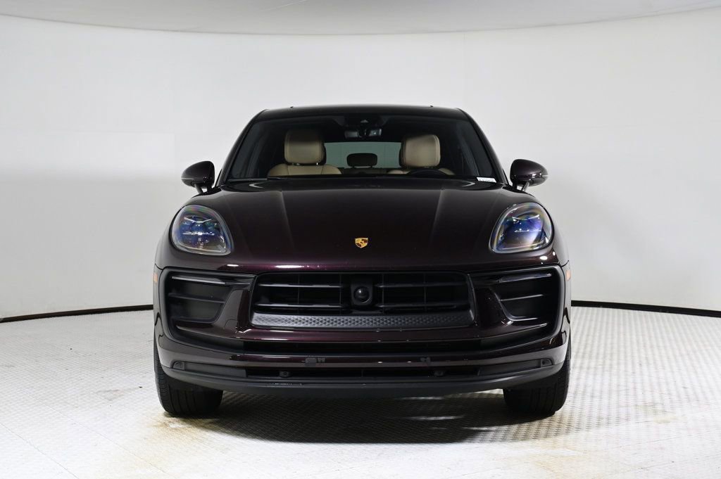 Certified 2024 Porsche Macan image 10