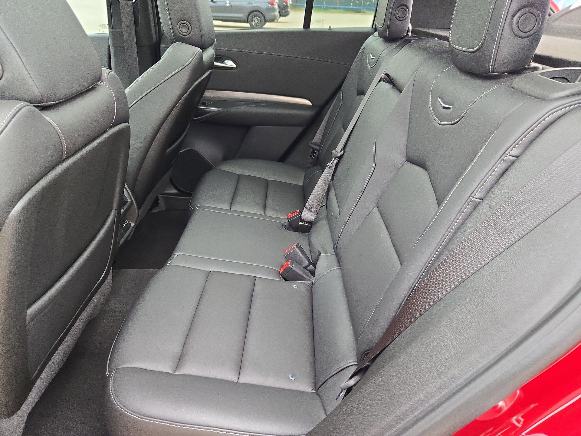 Used 2024 Cadillac XT4 Premium Luxury w/ Cold Weather Package FWD image 28