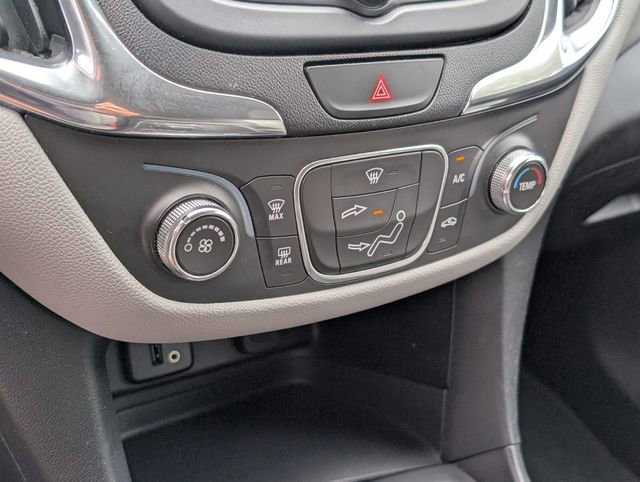 Used 2018 Chevrolet Equinox LS image 23