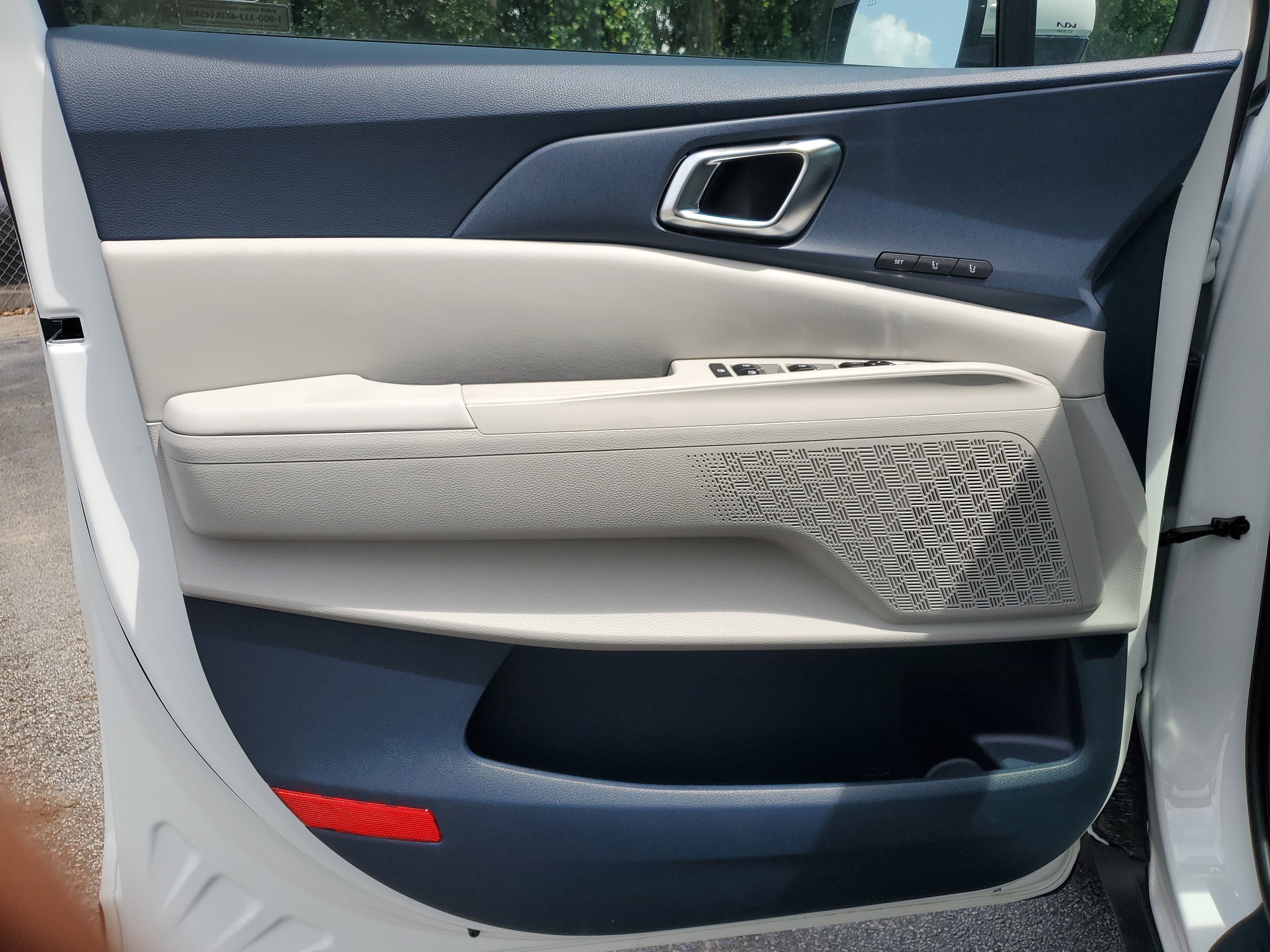 New 2026 Kia Carnival SX image 29