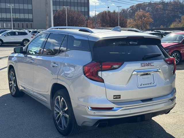 Used 2018 GMC Terrain Denali w/ Advanced Safety Package image 3