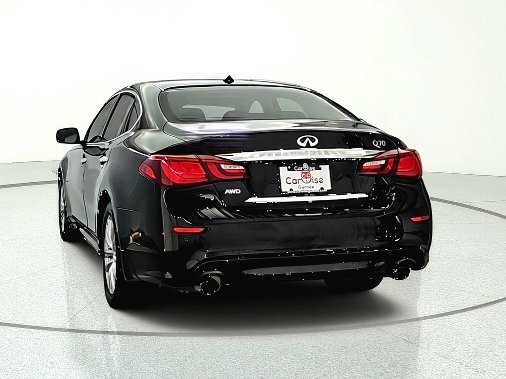 Used 2018 INFINITI Q70 Luxe w/ Proactive Package AWD/4WD image 6