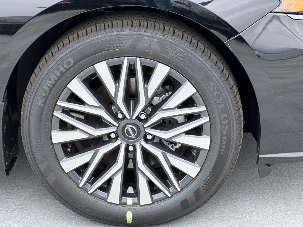 New 2026 Nissan Altima 2.5 SV FWD image 14