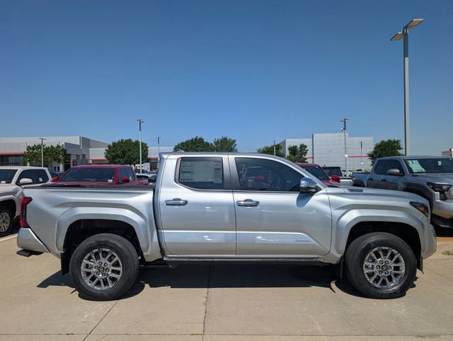 New 2026 Toyota Tacoma Limited AWD/4WD image 3