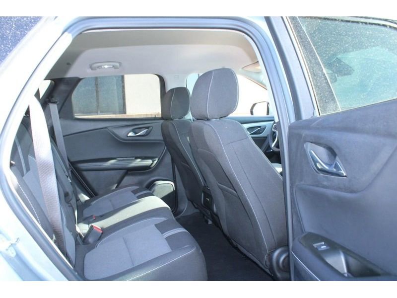 Used 2025 Chevrolet Blazer LT image 11