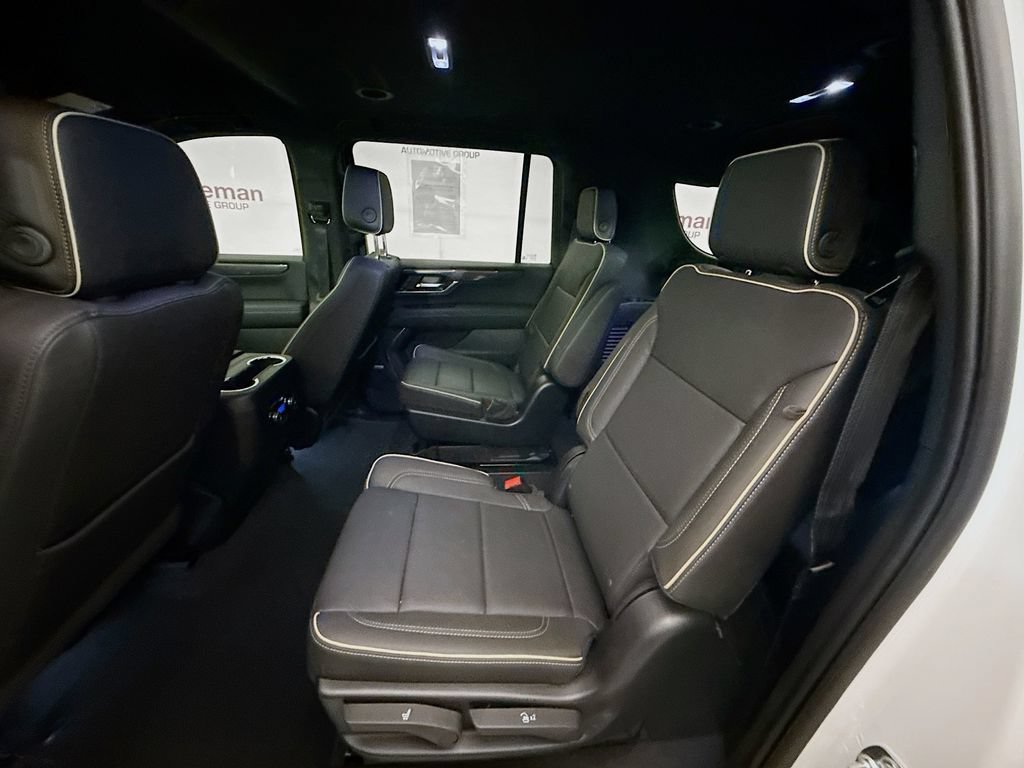 Used 2025 GMC Yukon XL Elevation AWD/4WD image 27