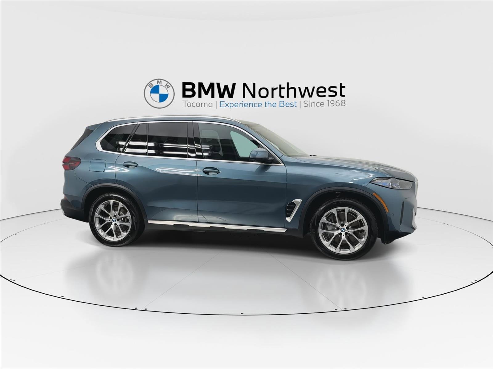 New 2026 BMW X5 xDrive50e AWD/4WD image 5