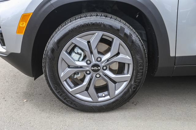 Used 2024 Kia Seltos S AWD/4WD image 12