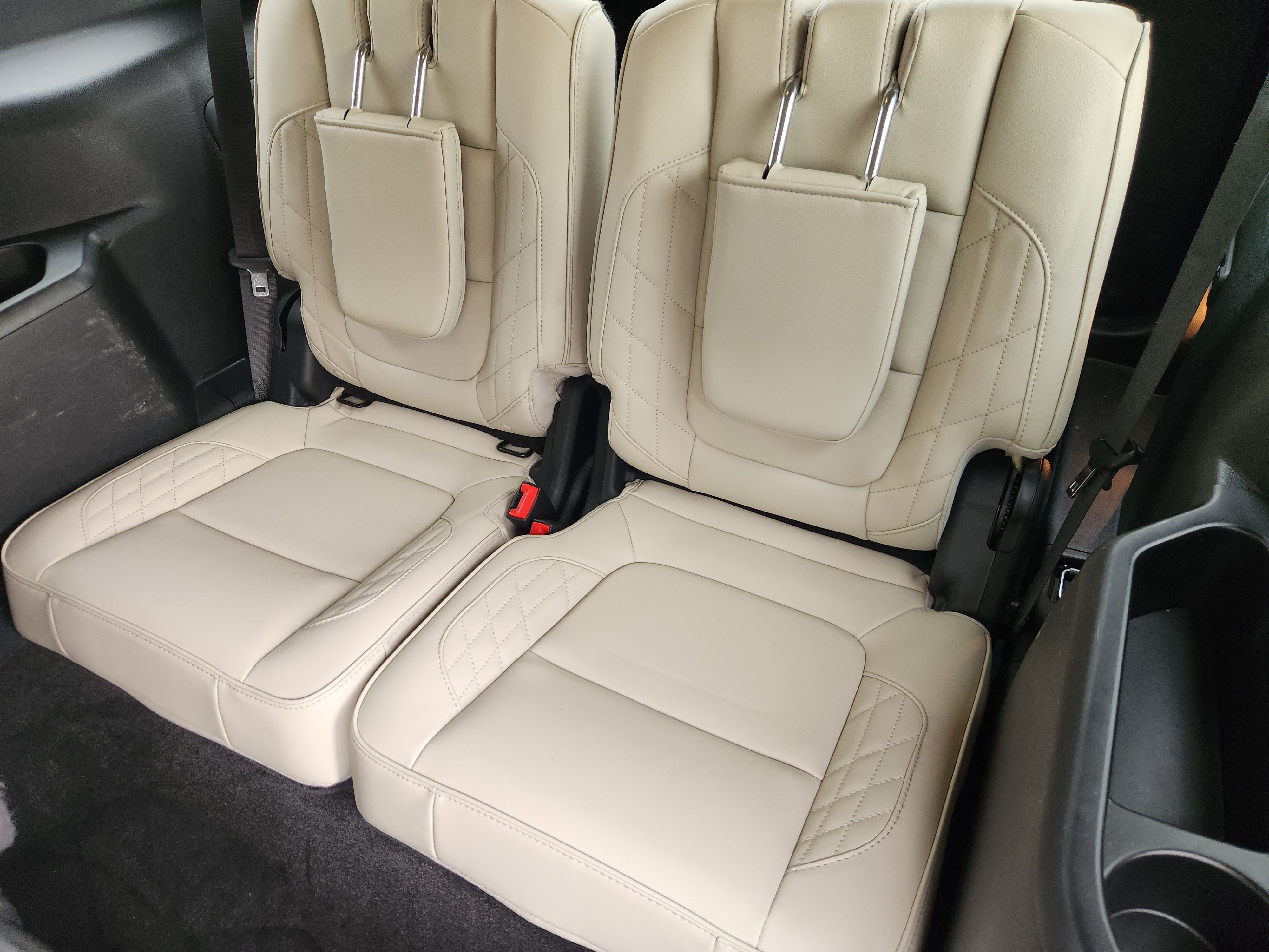 Used 2017 Ford Explorer Platinum AWD/4WD image 22