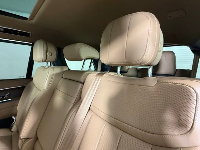 Certified 2024 Land Rover Range Rover Long Wheelbase SE AWD/4WD image 30