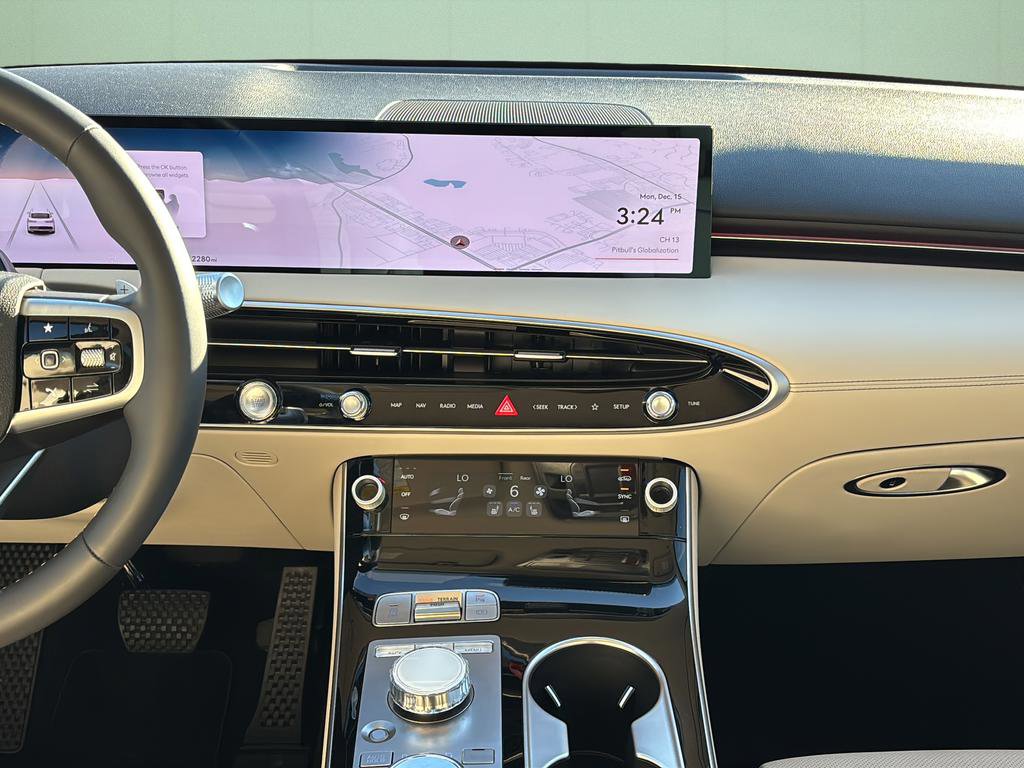 Certified 2026 Genesis GV70 2.5T image 22