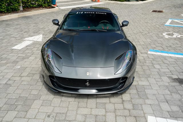 Used 2020 Ferrari 812 Superfast RWD image 5