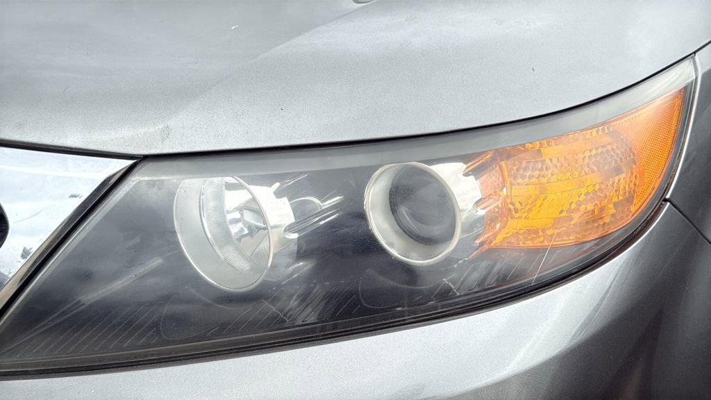 Used 2012 Kia Sorento LX w/ Convenience Pkg image 7