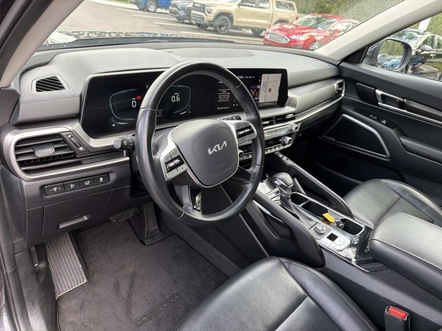 Used 2025 Kia Telluride S FWD image 12