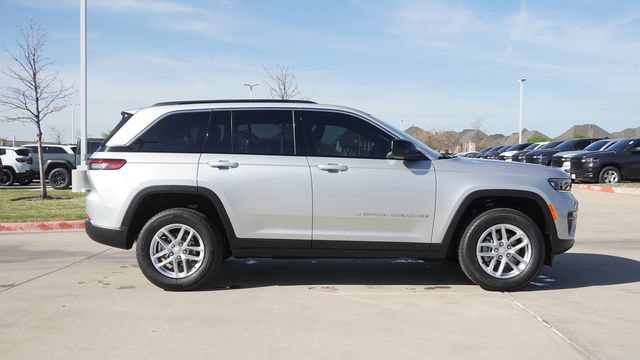 New 2026 Jeep Grand Cherokee Laredo X RWD image 10