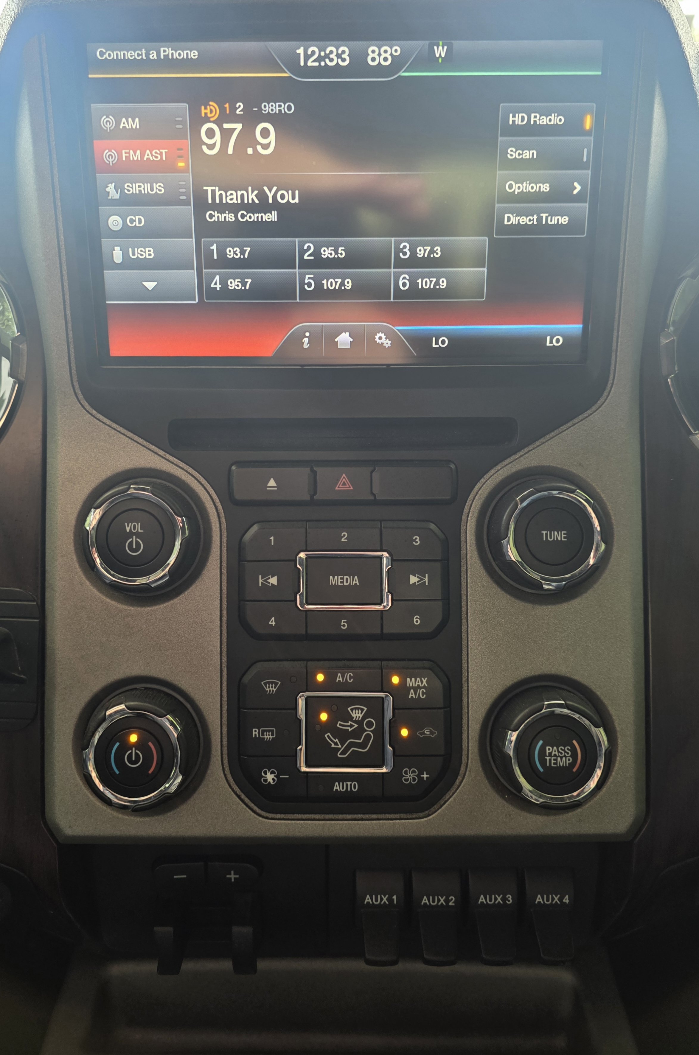 Used 2015 Ford F350 Lariat w/ Chrome Package AWD/4WD image 25