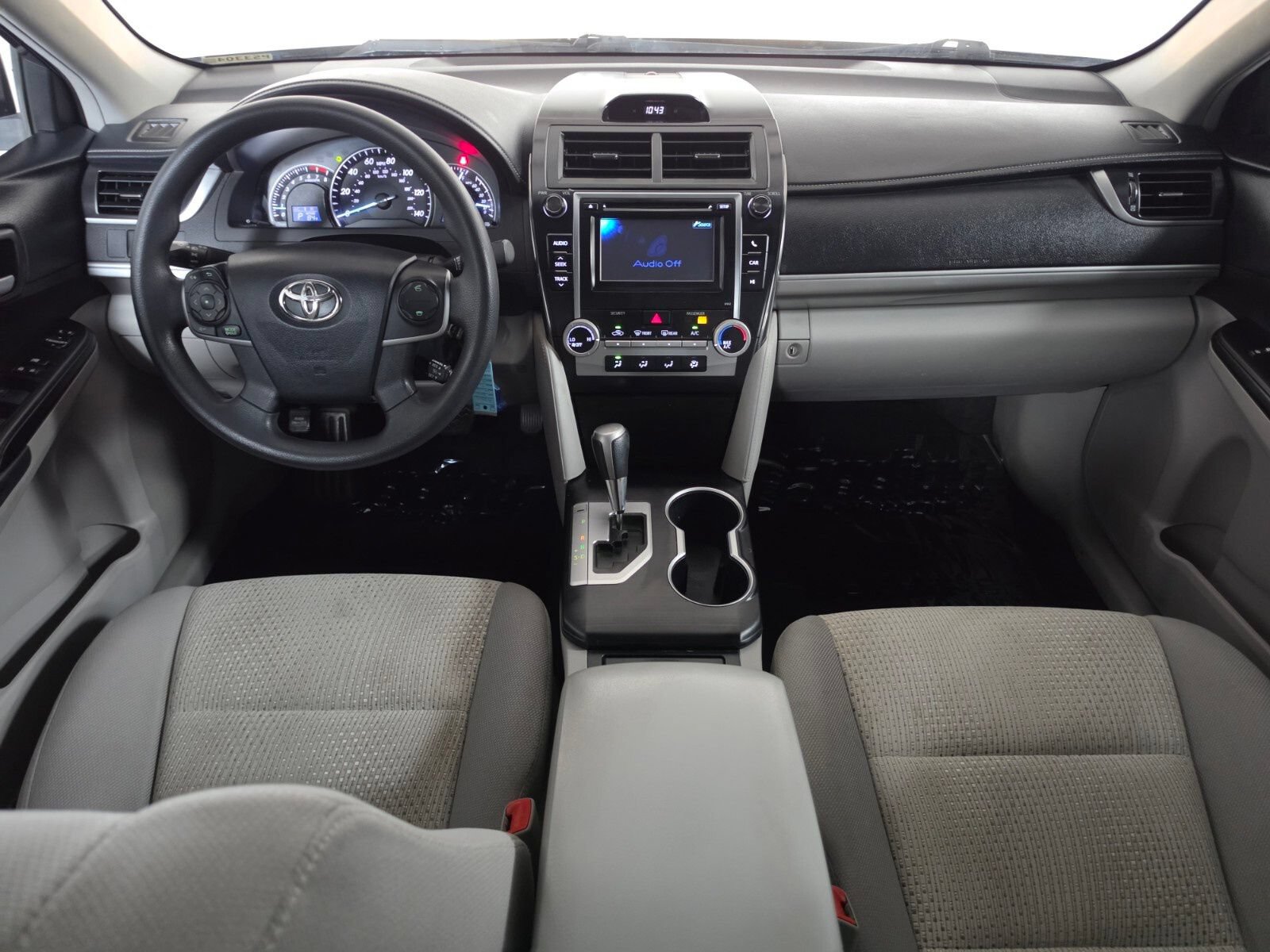Used 2012 Toyota Camry LE FWD image 28