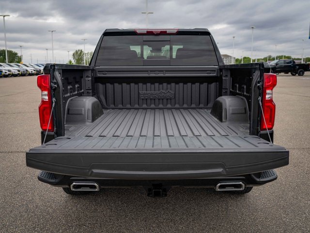 Used 2024 Chevrolet Silverado 1500 High Country w/ Technology Package image 12