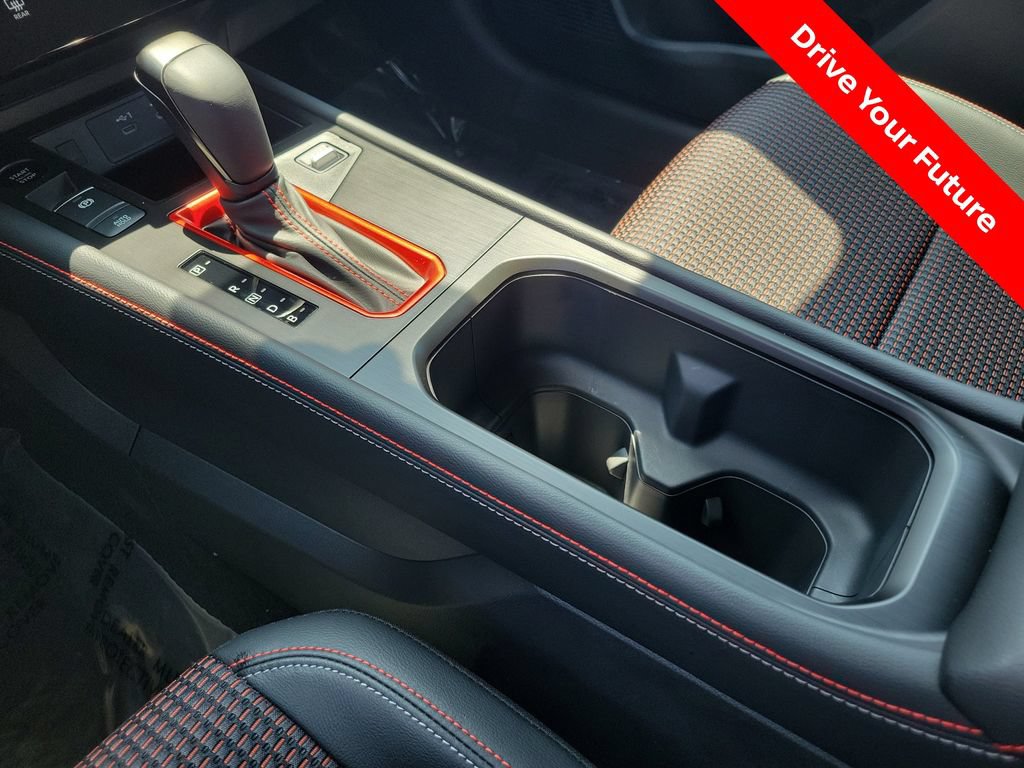 Certified 2025 Nissan Kicks SR FWD image 16
