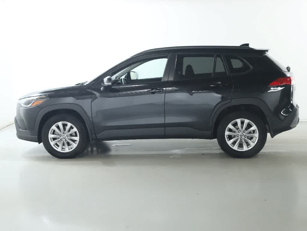 Certified 2024 Toyota Corolla Cross LE w/ Moonroof Package AWD/4WD image 37