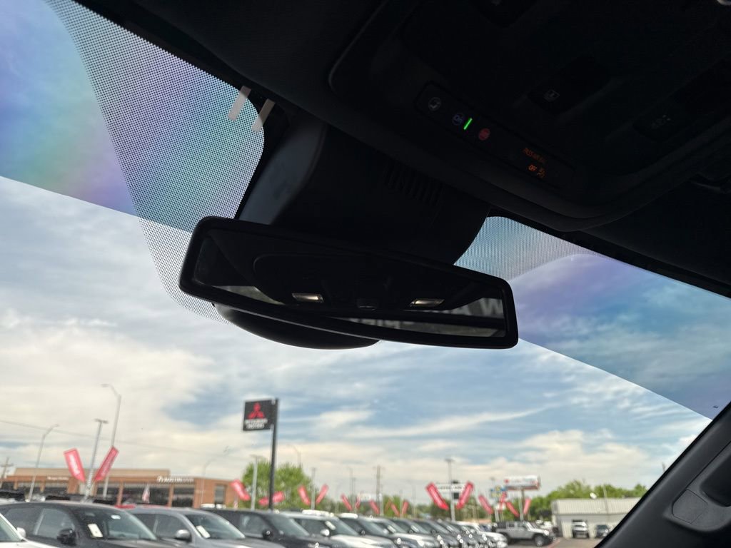 Used 2023 Chevrolet Tahoe Z71 w/ Luxury Package image 33