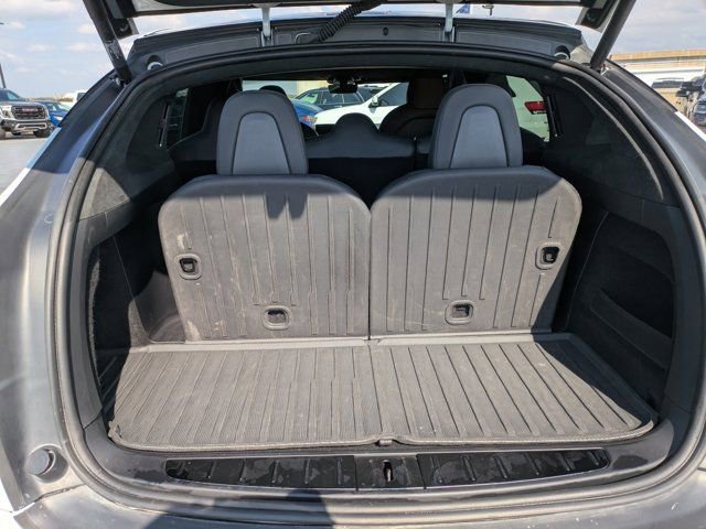 Used 2024 Tesla Model X image 11