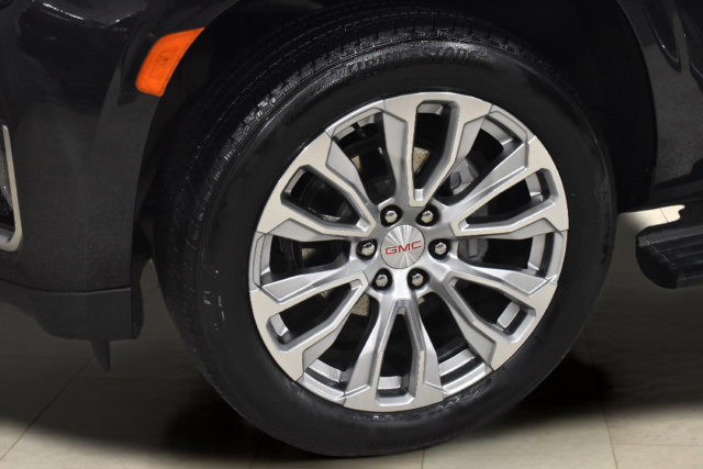Used 2024 GMC Yukon Denali AWD/4WD image 38