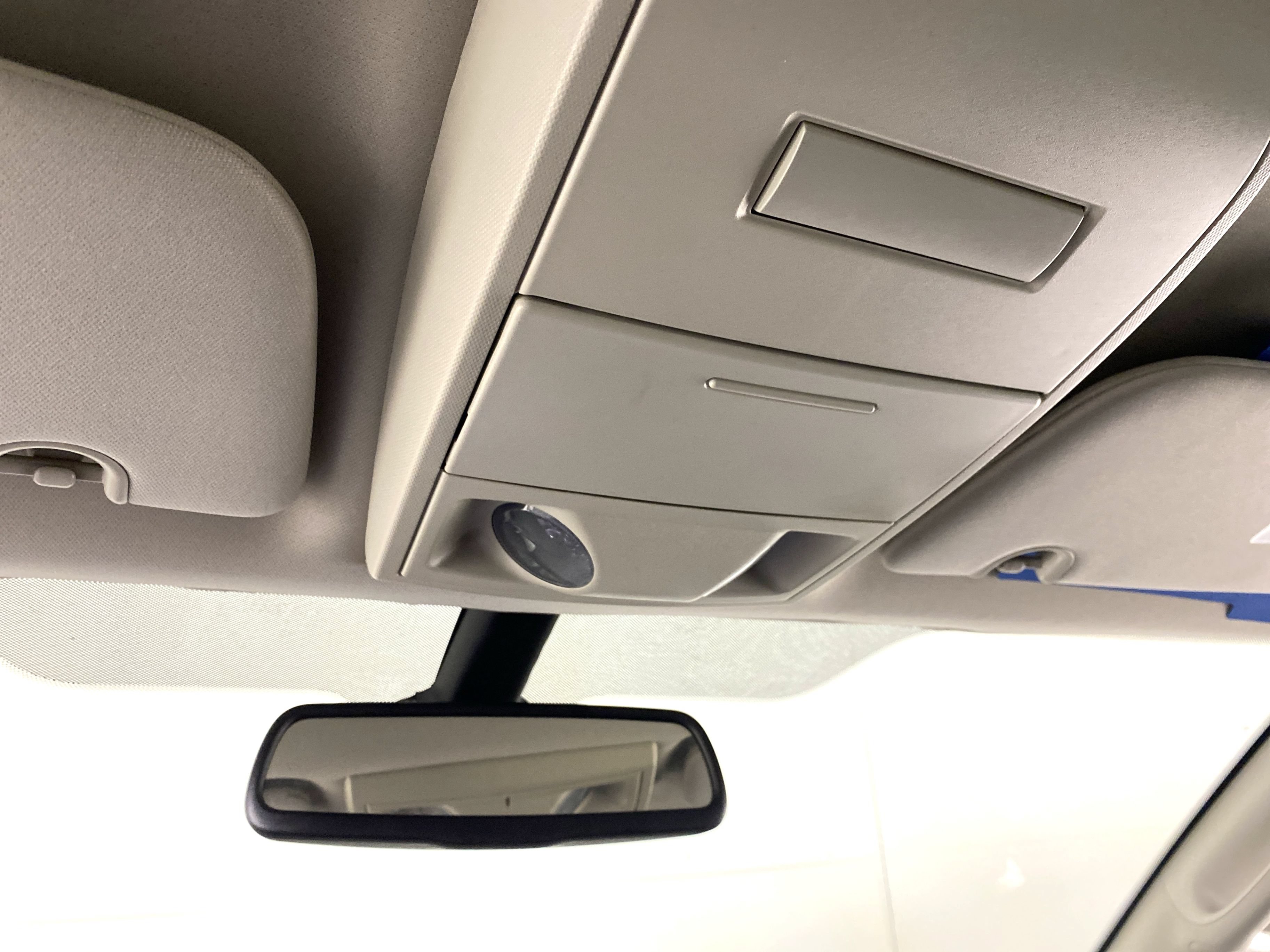 Used 2019 Dodge Grand Caravan SE w/ UConnect Hands-Free Group FWD image 25