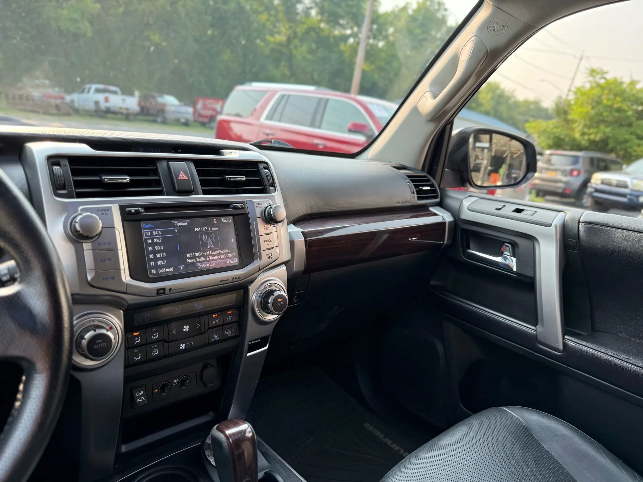 Used 2016 Toyota 4Runner Limited AWD/4WD image 11