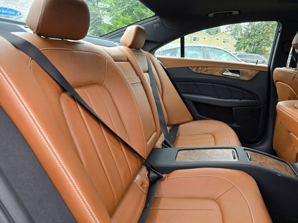 Used 2015 Mercedes-Benz CLS 400 image 8