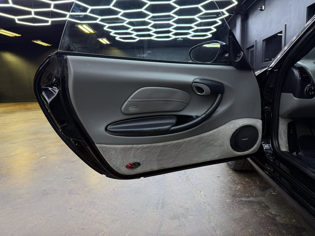 Used 2002 Porsche Boxster RWD image 12