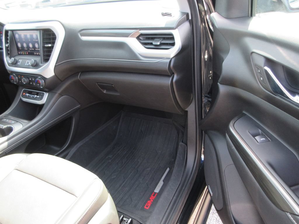 Used 2023 GMC Acadia SLT w/ Preferred Package FWD image 18