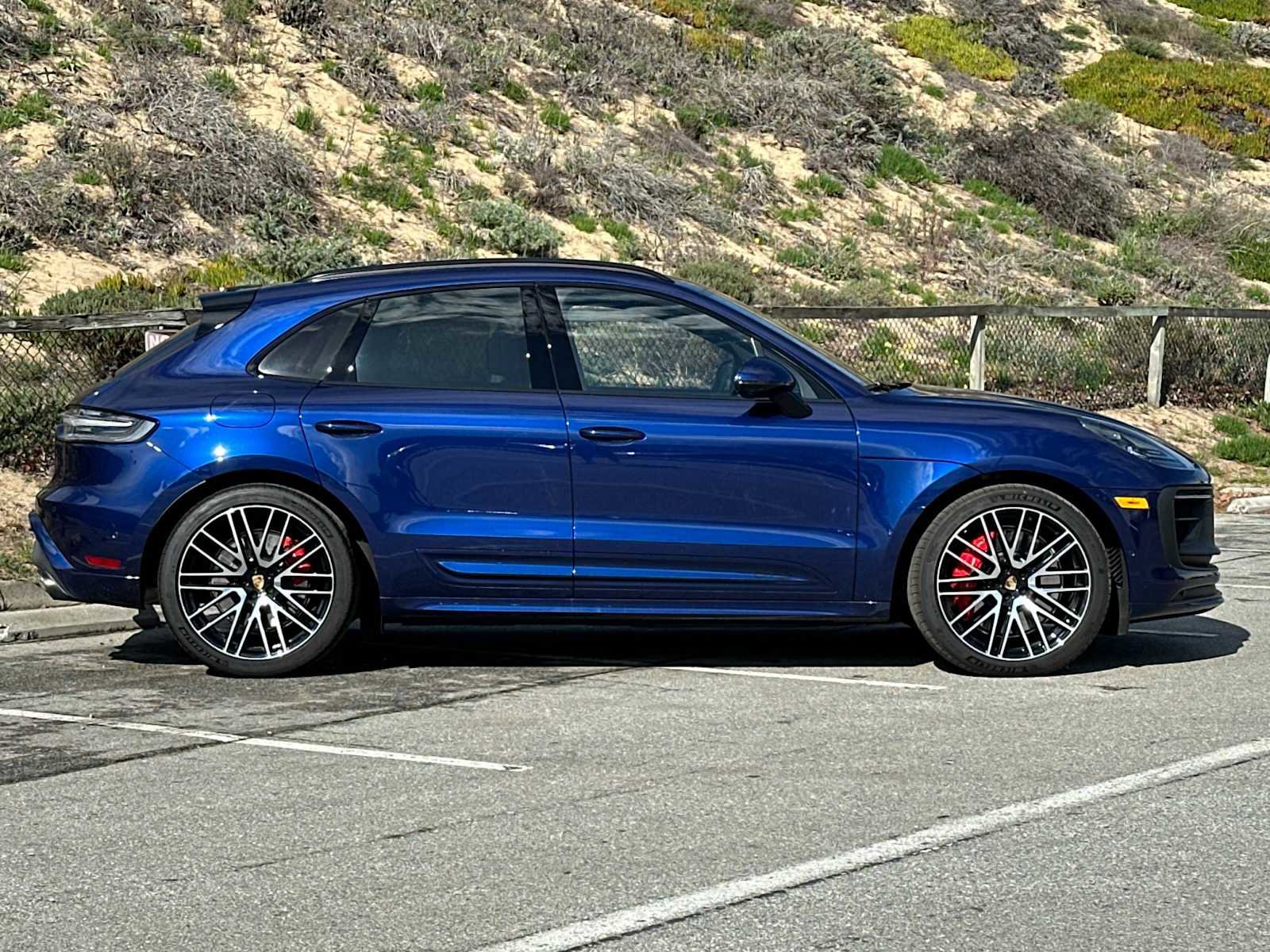 Used 2025 Porsche Macan GTS image 9