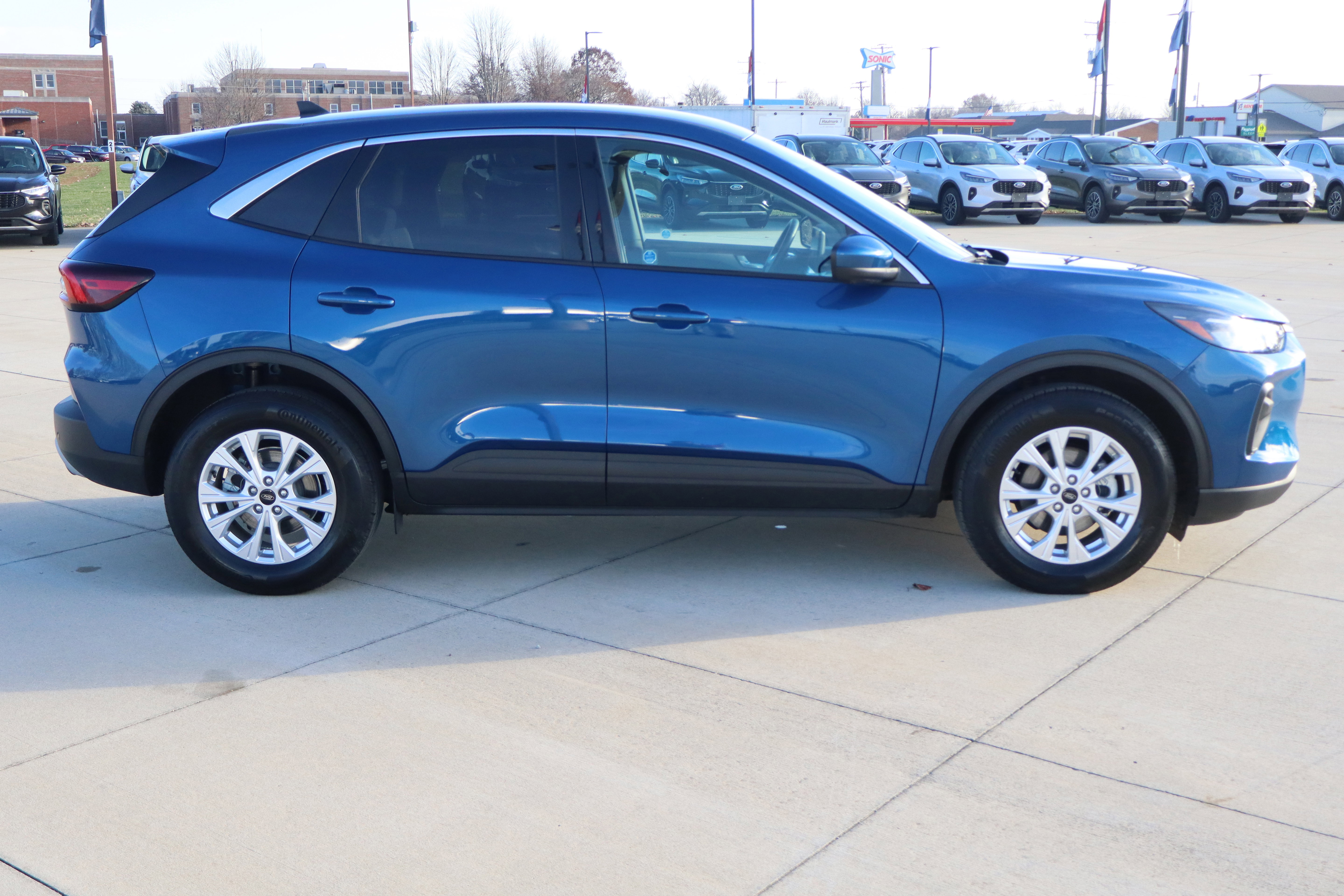 Used 2023 Ford Escape Active w/ Tech Pack #2 image 5