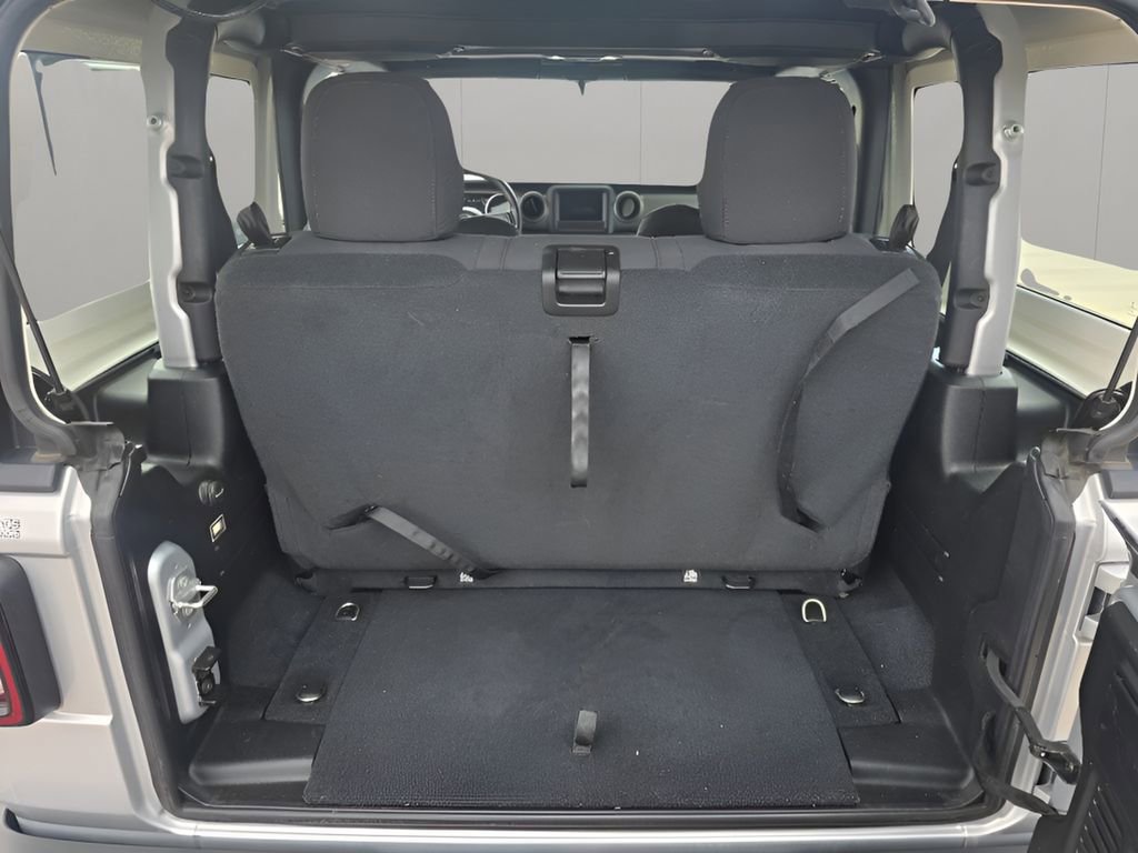 Used 2023 Jeep Wrangler Sport image 29