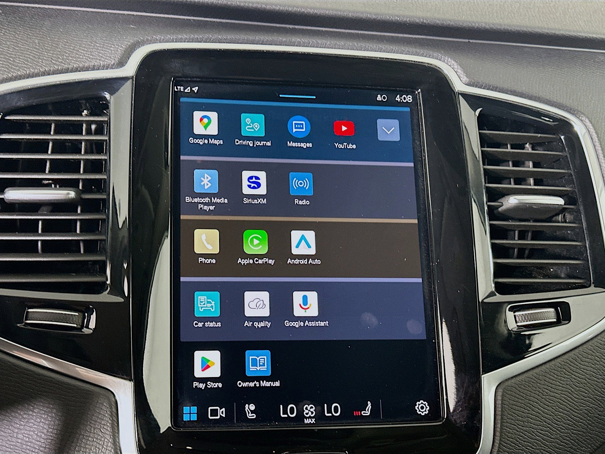 Used 2024 Volvo XC90 B5 Plus image 21