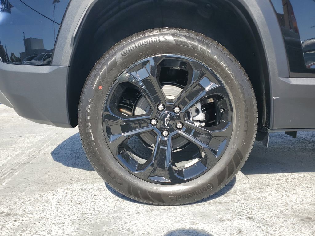 New 2026 Chevrolet Equinox LT w/ Midnight Edition image 5