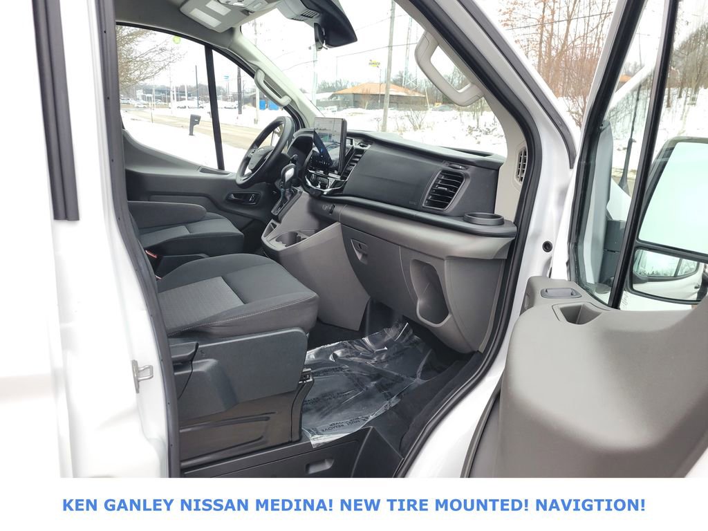 Used 2023 Ford Transit 350 XLT image 43