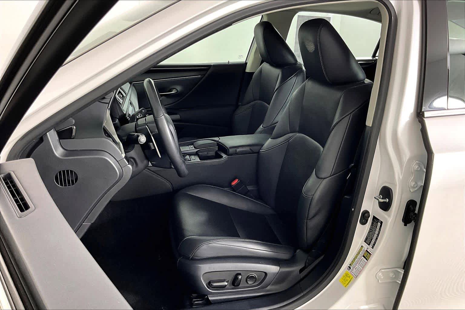 Used 2021 Lexus ES 350 w/ Premium Package FWD image 6