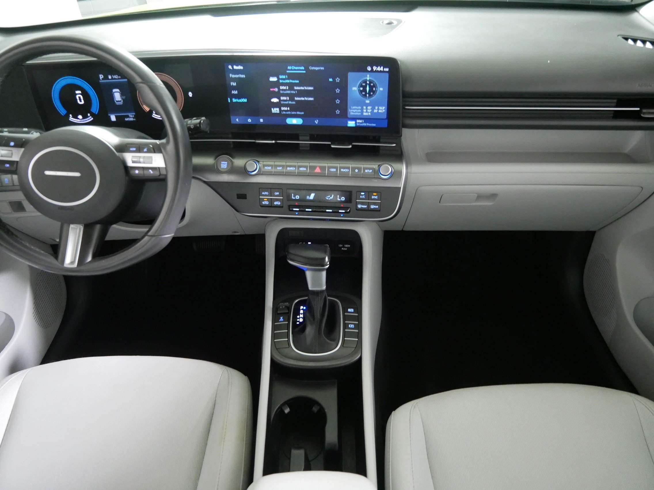 Used 2025 Hyundai Kona SEL AWD/4WD image 10