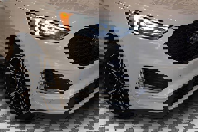 Used 2019 Ford Edge ST w/ Equipment Group 401A image 28