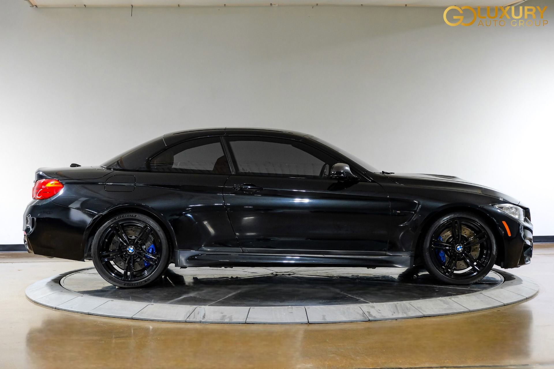 Used 2017 BMW M4 Base image 8