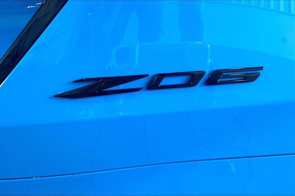 Used 2024 Chevrolet Corvette Z06 RWD image 15