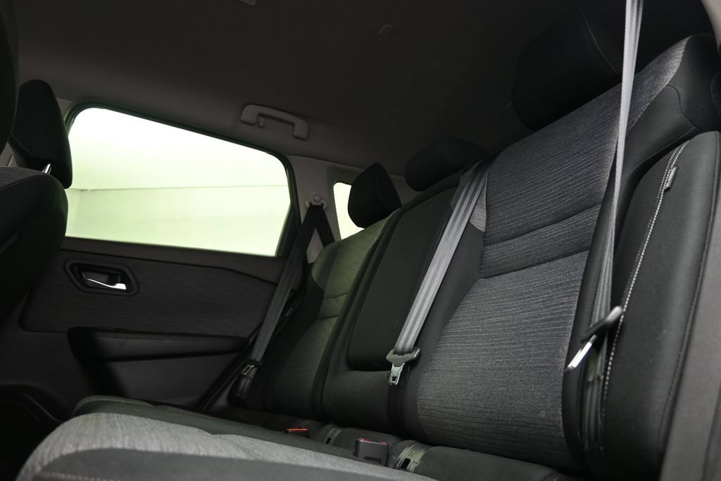 Certified 2023 Nissan Rogue SV FWD image 15