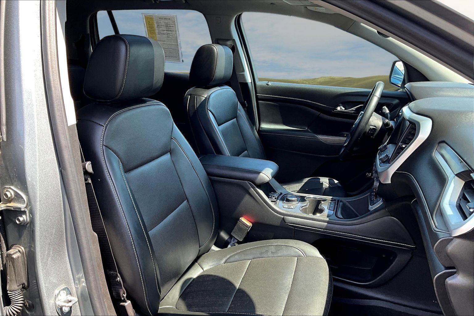 Used 2023 GMC Acadia SLT w/ Elevation Edition AWD/4WD image 21