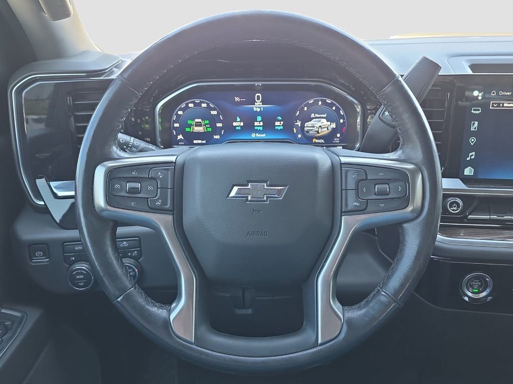 Used 2022 Chevrolet Silverado 1500 RST AWD/4WD image 9